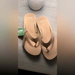 Sanuk flip-flops